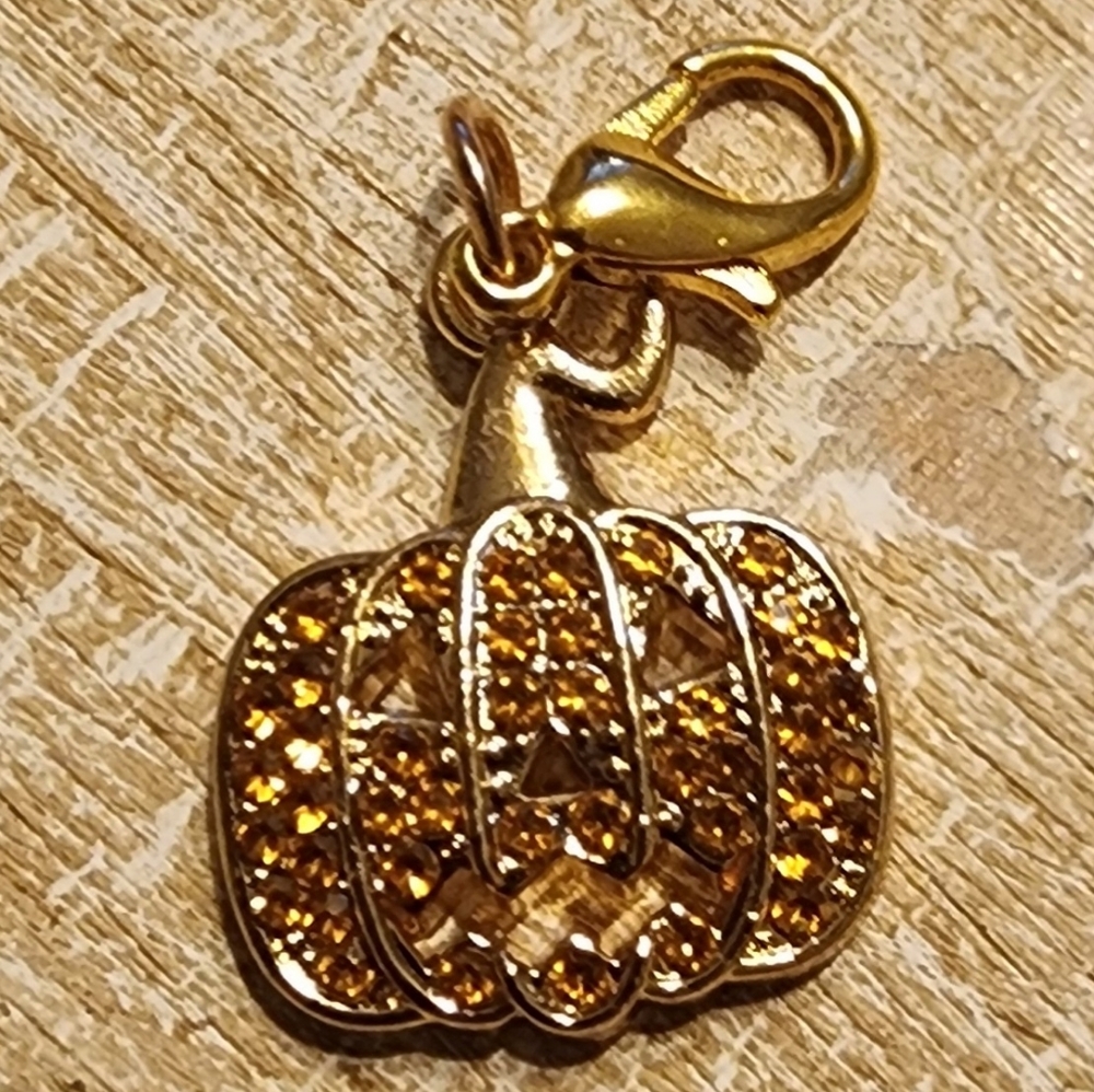 Rhinestone (orange) pumpkin charm